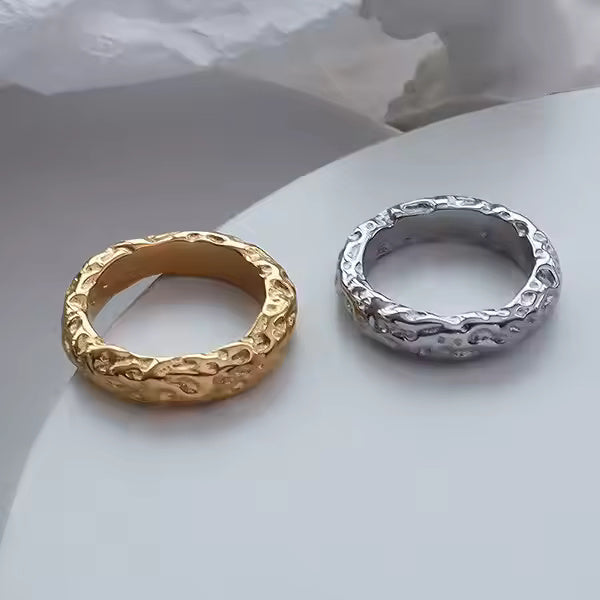 Hammer Circle Ring
