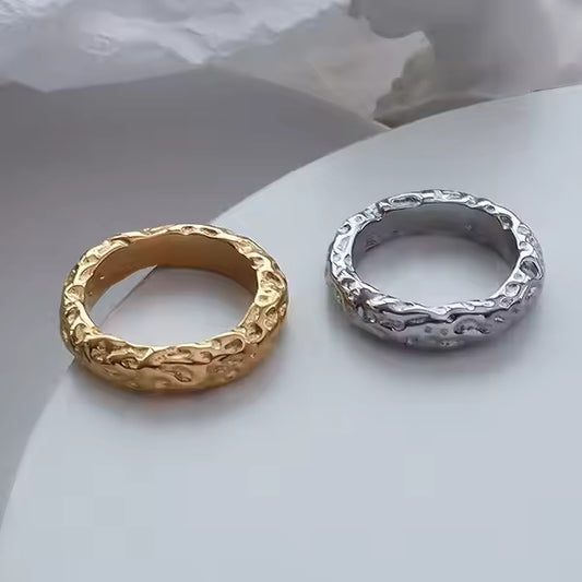 Hammer Circle Ring